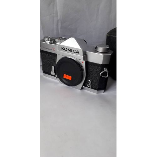 KONICA AUTOREFLEX T BOITIER nu chrom +sac cuir