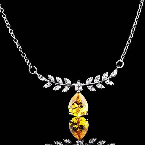 Kuaishou Plaqu Pt950 Platine Jaune Diamant Goutte D'eau Collier En Forme De Poire Feuille D'olivier Micro-Serti Pendentif Femme Lvn4532