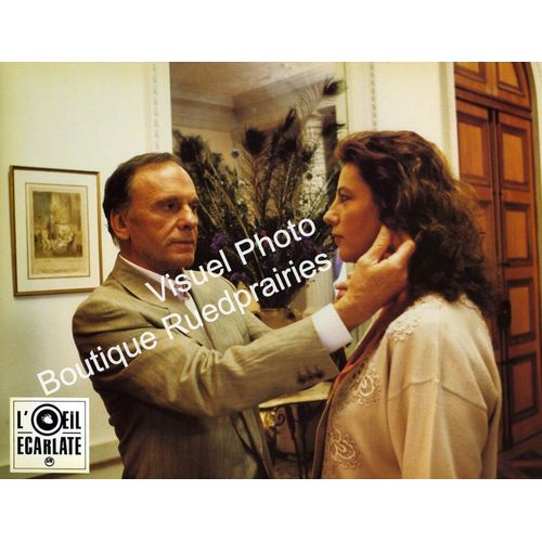 L'oeil carlate : Jeu De 8 Photos D'exploitation Cinmatographique - Format 21x27 Cm - De Dominique Roulet Avec Jean-Louis Trintignant, Stefania Sandrelli, Delphine Zentout, Jean-Pierre Castaldi - 199