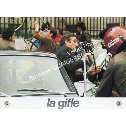 La Gifle : Photo D'exploitation Cinmatographique - Format 22x30 Cm - De Claude Pinoteau Avec Lino Ventura, Annie Girardot, Isabelle Adjani, Michel Aumont, Nathalie Baye, Francis Perrin - 1974