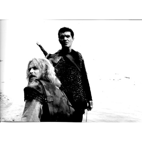 Le 13me Guerrier - Photo De Presse De Cinma Argentique Noir & Blanc - Format 13x18 Cm - Antonio Banderas, Vladimir Kulich - Anne 1999