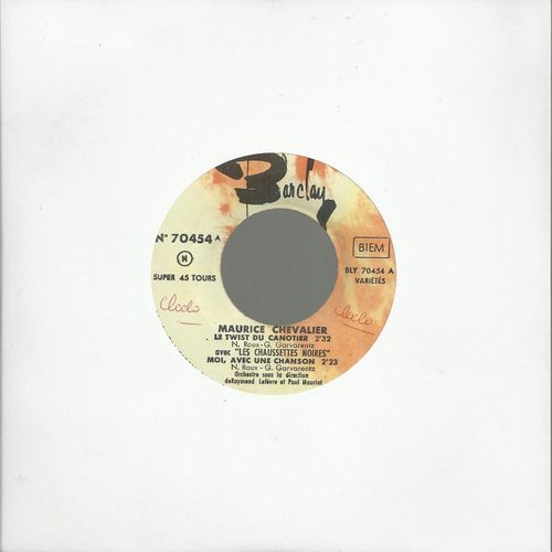 Le Twist Du Canotier (N. Roux, G. Garvarentz) 2'32 - Moi, Avec Une Chanson (N. Roux, G. Garvarentz) 2'23 / Momes De Mon Quartier (Charles Aznavour) 2'45 - Un Clochard M'a Dit 2'33 - Maurice Chevalier Avec "Les Chaussettes Noires"