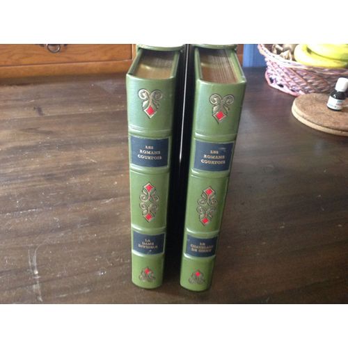 Les Romans Courtois La Dame Blanche Et Le Chtelain De Coucy Des 12 Et 13 Emes Sicles dits Par L?Union Latine Avec Des Illustrations De Michel Ciry Numrots 555 Et Sous Emboitage D?Origine   