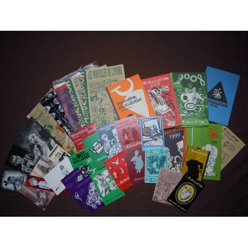 Lot Bd Bande Dessine Auteurs ditions L'association Cartons Cartes Sacs Catalogues Etc. Thomas Ott Dupuy Berberian David B Killoffer Mattt Konture Jc Menu Moket Stanislas Lewis Trondheim