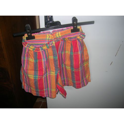 Lot De 2 Shorts 10 Ans.3 Suisses Et Okadi.