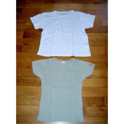 Lot De 2 T-Shirts Tee Shirts Manches Courtes Col Rond Uni 1 Blanc Et 1 Vert Avec Petit Motif Sur Manche Naval Air Station Avion 57ye Flight Exprience Tex Taille 6 Ans