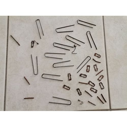 Lot De 37 Pices De Rechange, Rparation Trains Anciens, Rails, Etc