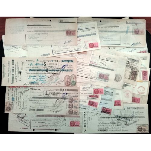 Lot De 40 Anciennes Lettres De Change Avec Cachets Et Timbres Fiscaux
