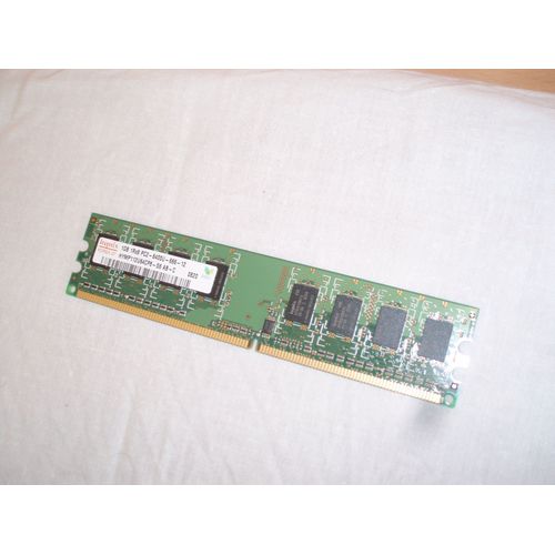 Mmoire Hynix 1 Go DDR2 DIMM 240 broches PC2-6400