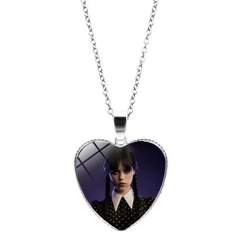 Mercredi Addams Collier En Acier Inoxydable Avec Pendentif En Forme De C?ur(Style 10)
