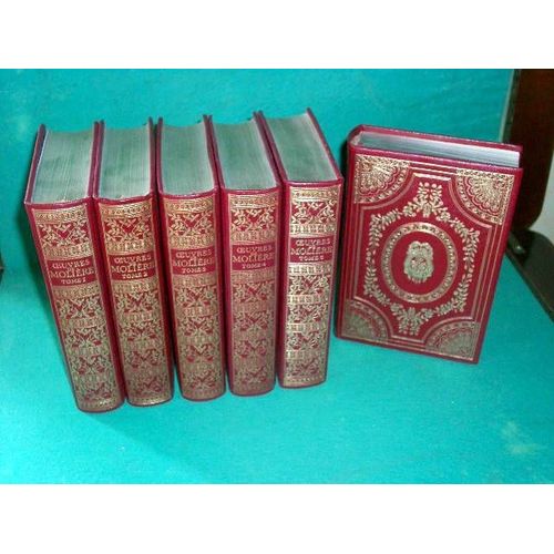 Les Oeuvres Compltes De Molire Illustres De Gravures De L'poque De L'auteur Et Comprenant Les Suites Monumentales De Boucher, Coypel, Moreau Le Jeune, Buguet, Desenne, Johannot, Horace ...   de Molire  Format Reli 