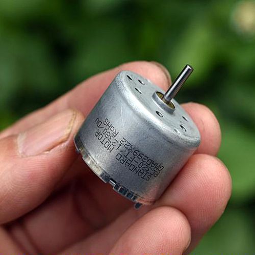 Moteur  balais mtalliques prcieux Standard RC320-12380 Micro 320 cc 6V-9V 7460 tr/min, longueur d'arbre de 10.5mm, bruit assez faible