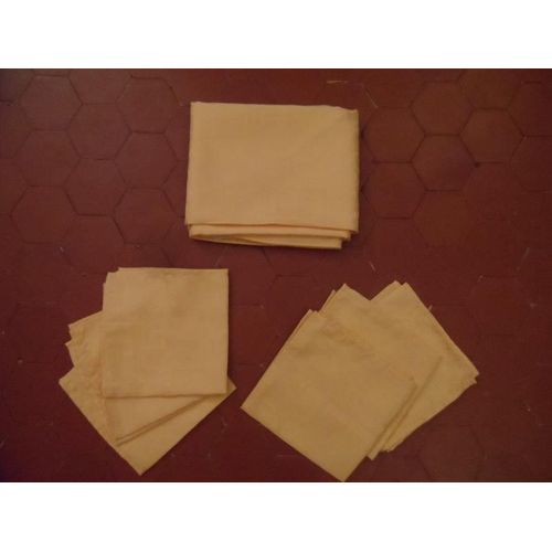 Nappe Ovale Et 6 Serviettes Polyester Jaune Nydell