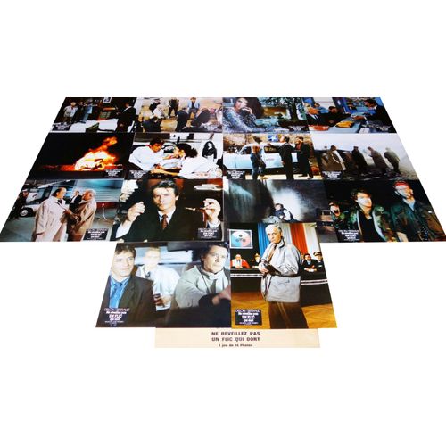 Ne Rveillez Pas Un Flic Qui Dort : Jeu De 14 Photo D'exploitation Cinmatographiques - Format 21x27 Cm - De Jos Pinheiro Avec Alain Delon, Michel Serrault, Patrick Catalifo, Fodor Atkine - 1988