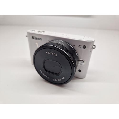 Nikon 1 J1 Hybride 10 mpix Blanc + Objectif 1 Nikkor VR 10-30mm