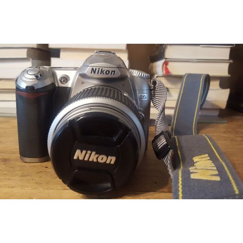 Nikon D50 reflex 6.1 mpix + Objectif reflex Nikon DX, AF-S DX Nikkor 55-200 mm 1:4-5.6 ED