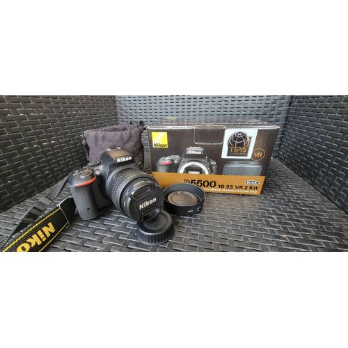 Nikon D5500 Reflex 24.1 mpix + Objectif 18-55mm