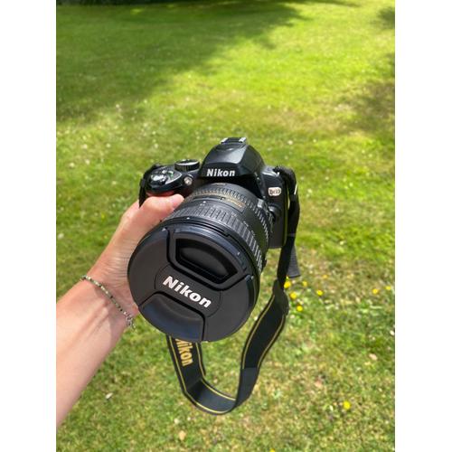 Nikon D60 10.2 mpix + Objectif 18-200 mm / ouverture 3,5 + pochette