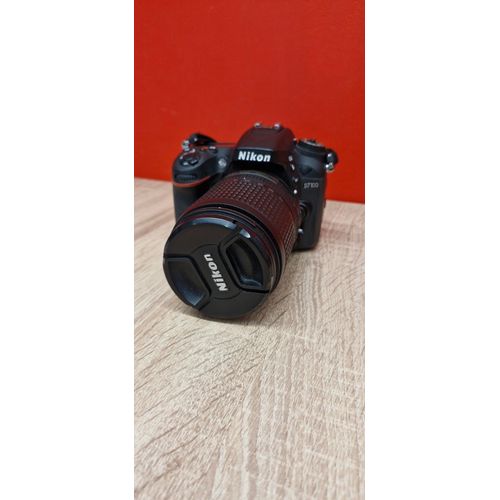 Nikon d7100 24.1 mpix + Objectif dx vr 18-140 mm 3.5-5.6g ed