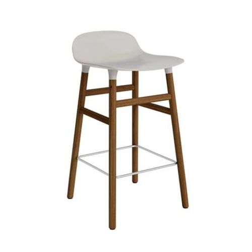 Normann Copenhagen - Chaise De Bar Form Avec Structure En Bois - Normanncopenhagenformwarmgrey - Noyer - 65 Cm - Gris