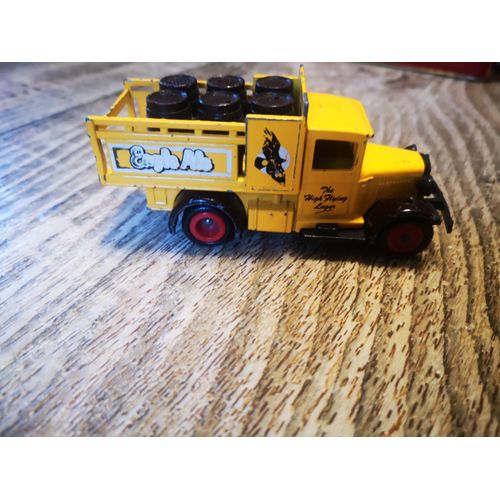 Objet A Collectionner - Camion De Livraison Days Gone - Dg 20 By  Lledo - Couleur Jaune - Made In England