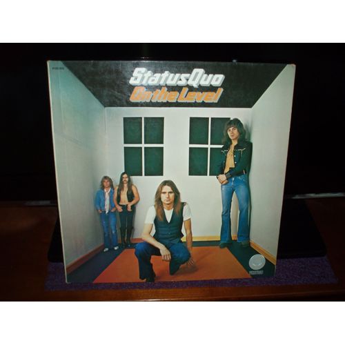 On The Level - Status Quo