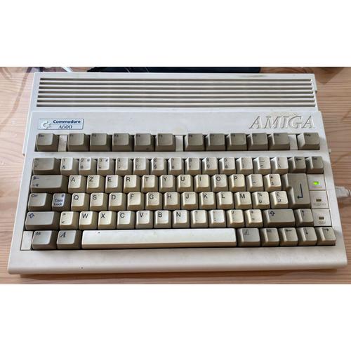 Ordinateur Commodore Amiga 600 Fonctionnel