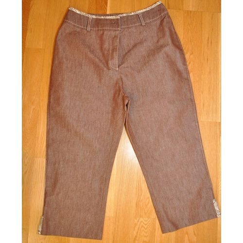 Pantacourt Femme T 38 Marque Alain Manoukian Tbe 60% Coton Et 40% Polyester Taille 37.5 Cm Et Entre-Jambe 48 Cm