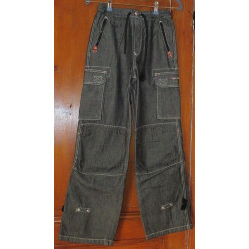 Pantalon-Complices Urban Utility-12 Ans (150cm)-Gris Style Jean-100%Coton-2 Poches Latrales Zippes-2 Poches Sur Les Cts De Jambe Fermes Avec Scratch-2 Pressions Pour Adapter Le Bas Des Jambes