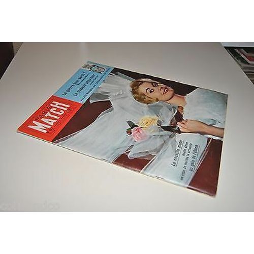 Paris Match N 517 07031959 Noelle Adam En Robe De Mariee Gala De L'union   
