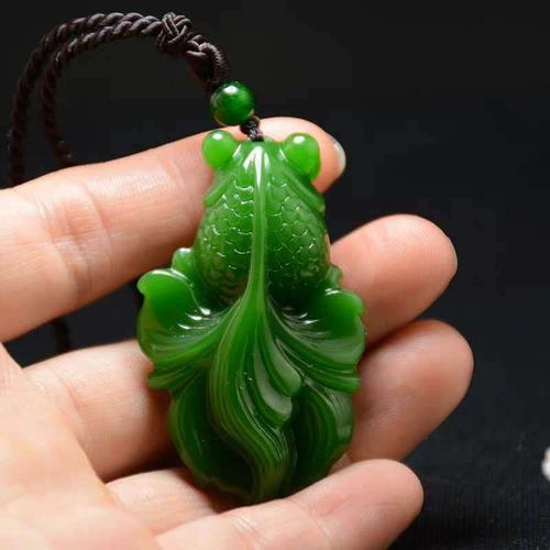 Pendentif En Jaspe Naturel Sculpt  La Main, Poisson Rouge, Bijoux Boutique De Mode, Collier Vert meraude Pour Hommes Et Femmes