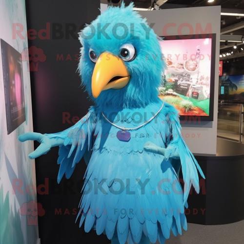 Personnage De Costume De Mascotte Redbrokoly Cyan Crow Habill D'une Mini Robe Et De Pinces  Cheveux