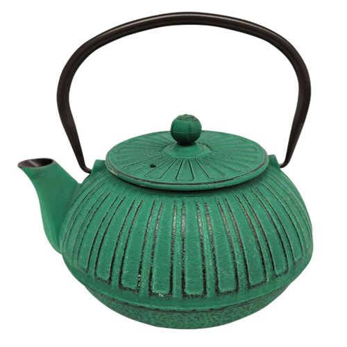 Petite Thire Japonaise Verte En Fonte 0.6 Litre