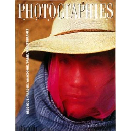 Photographies Magazine N 33 Du 01/04/1995 - Belgique  -   Prague  -   Amazonie  -   Paris  -   Mediterranee - G. Vercheval - St. Coutelle - J.Marc Tingaud - Robert Van Der Hilst - Rene Jacques - Toni Catany - Dahinden  -   La Tablette Graphique