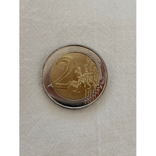Piece De 2? (Euro) En Forme De Feuille