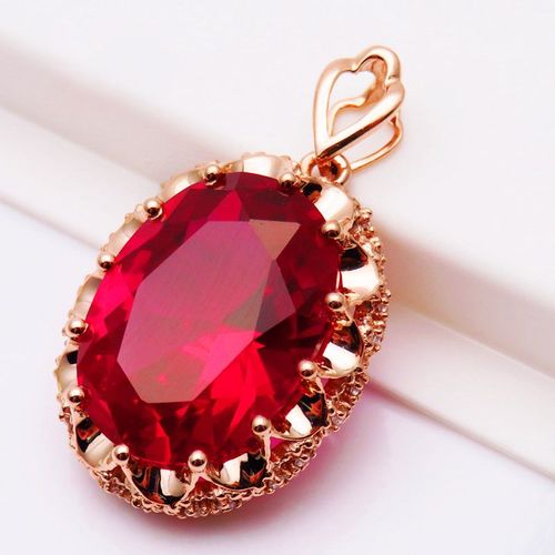 Pigeon Rouge Sang Creux  Travers Fleur Micro-Set Pendentif 18 Carats Plaqu Or Rose Collier De Fianailles Femmes Lvn4053