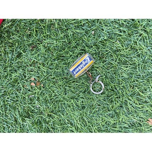 Porte Clef Publicitaire Ancien Englebert / Max