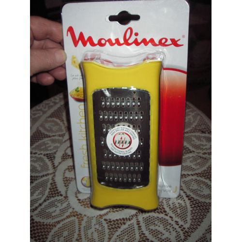 Rpe  Fromage Avec Rservoir De Marque Moulinex, Lames Bidirectionnelles Pour Une Rpe Plus Rapide, - Inclin: Versement Progressif, - Debout: Rper Et Remplir, Coloris Jaune, Hauteur 16 Cm...