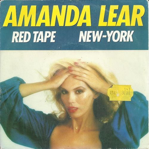Red Tape (A. Monn / A. Lear) 3'55 / New York (F. Lai / A. Lear) 4'28 - Amanda Lear