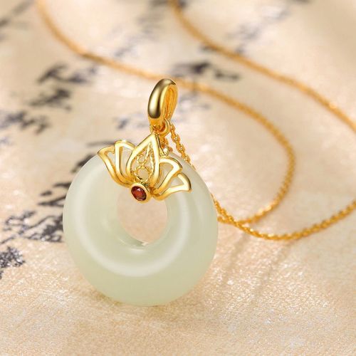 Ruyi Jade Lotus Imitation Hetian Blanc Calcdoine Collier Pendentif Or Incrust De Jade Plaqu Or De Bon Augure Nuage Jaspe Pendentif Femme Lvn4431