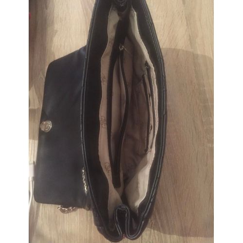 Sac A Main Guess Est 1981