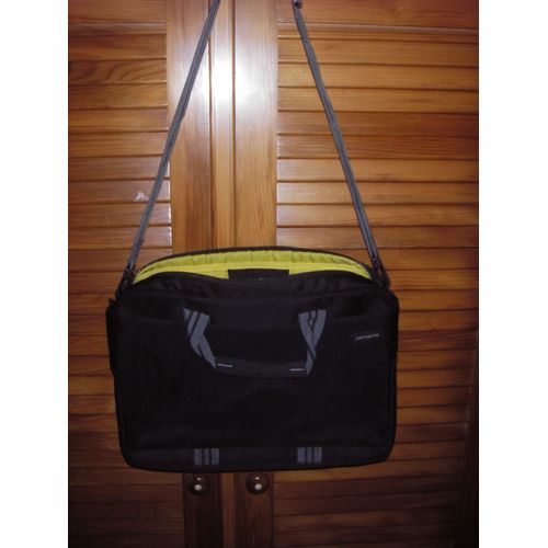 Sacoche Ordinateur Samsonite 5 Poches ,De Couleur Extrieure Noire ,Bandes Et Sangles Grises Rayes Noire ,Intrieur Jaune ,Poignes Et Sangle De Transport ( Rglable ) ,Dimensions :43 X 31 X 6 Cm .
