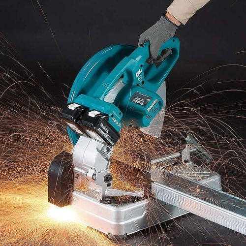 Scie  Coupe D'onglet  Mtaux 36 V = 2 X 18 V Li-Ion 5 Ah Makita - 2 Batteries, Chargeur, Coffret - Dlw140pt2