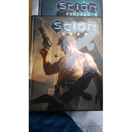 Scion Hero   de wolf white  Format Album 