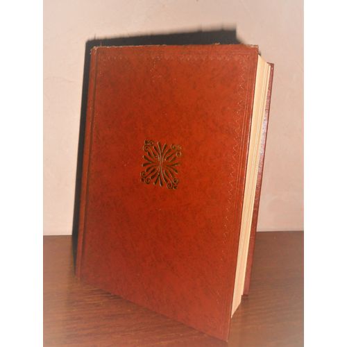 Selection Du Livre: Les Meilleurs Livres Condenss: La Pionnire   de Claude Dulong  Format Album 