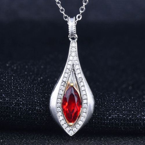 Simulation De Processus De Dessin Pendentif Rubis Sang De Pigeon Incrust Collier De Galvanoplastie Bicolore Oeil De Cheval Pour Femme Lvn4111