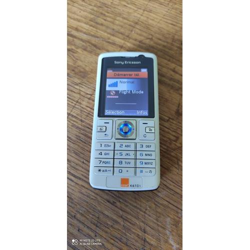 Sony Ericsson k610i Blanc