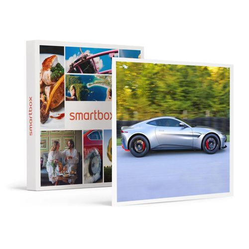Stage De Pilotage : 2 Tours Sur Le Circuit De Saint-Laurent-De-Mure En Aston Martin V8 Vantage - Smartbox - Coffret Cadeau Sport & Aventure