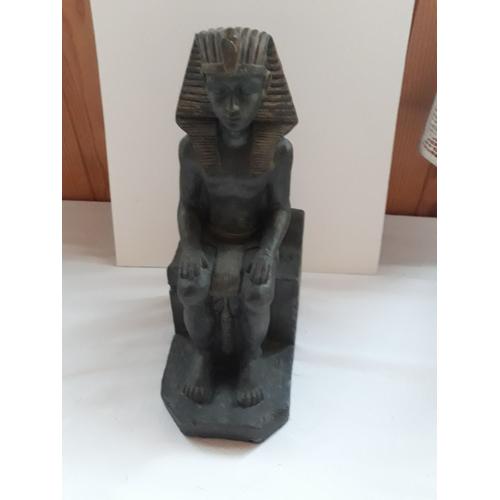 Statuette D'un Pharaon Assis