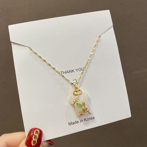 Style Ethnique Rtro Collier En Acier Au Titane Niche Fminine Lumiere Luxe Cheongsam Pendentif Mode Simple Clavicule Chane Bijoux-Sw-X218 Chane A Levres